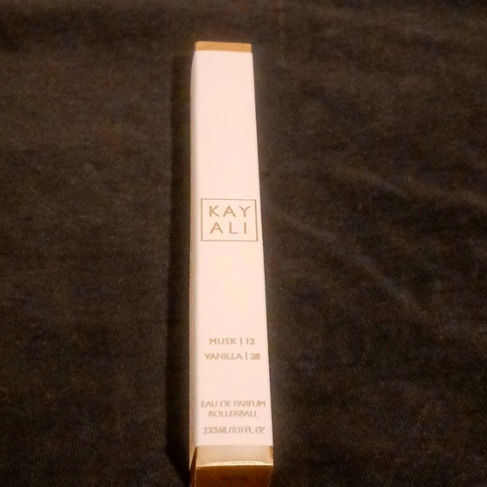 Kayali Rollerball Perfume - Dual Musk 12 and Vanilla 28